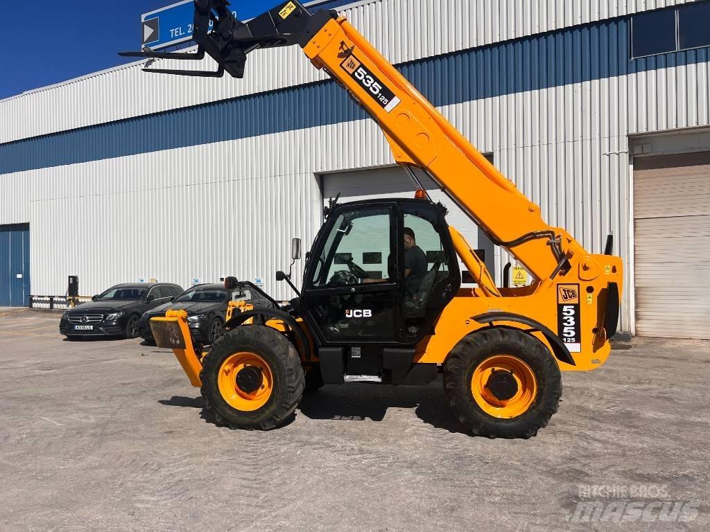 JCB 535-125 テレスコーピックハンドラー