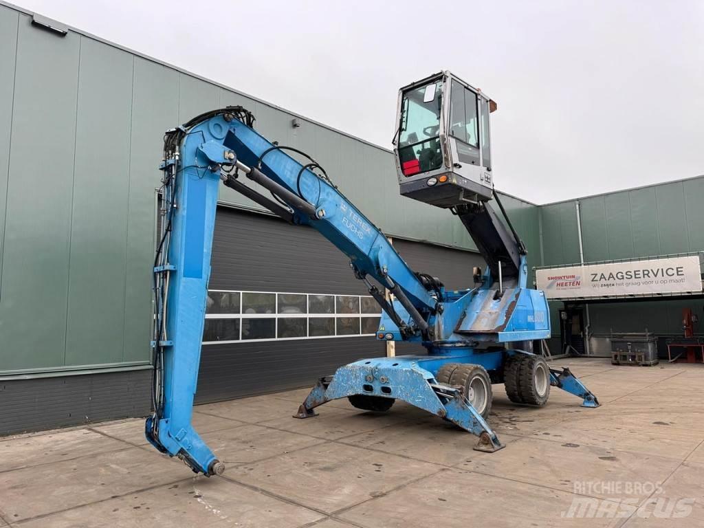 Fuchs MHL 320 廃棄物／工業産廃処理機