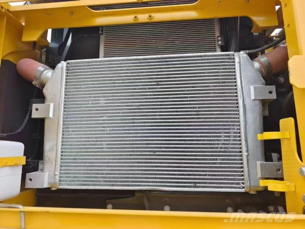 Komatsu 350-8 大型油圧ショベル12t以上（パワーショベル・ユンボ）