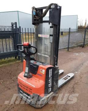Toyota BT SWE 120 L ハンド　パレットトラック
