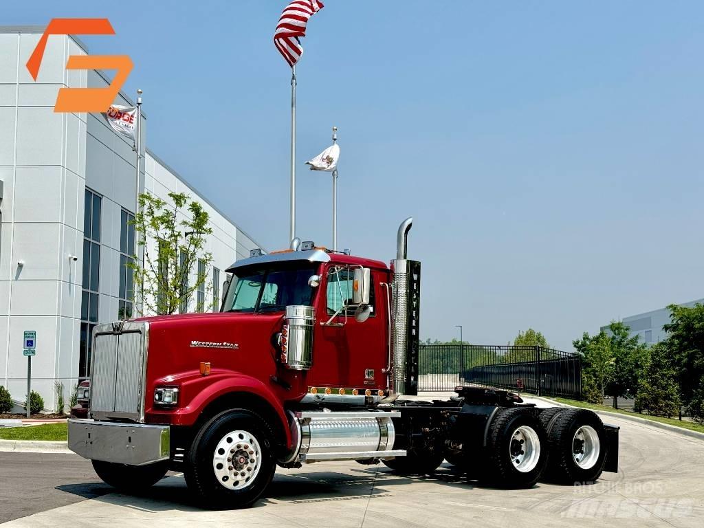 Western Star 4900 SF 中古トラクターヘッド | トレーラーヘッド