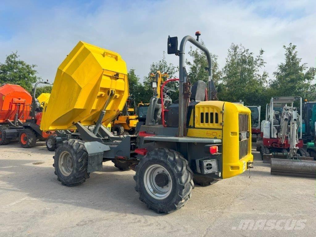 Wacker Neuson DW 60 サイト　ダンプ