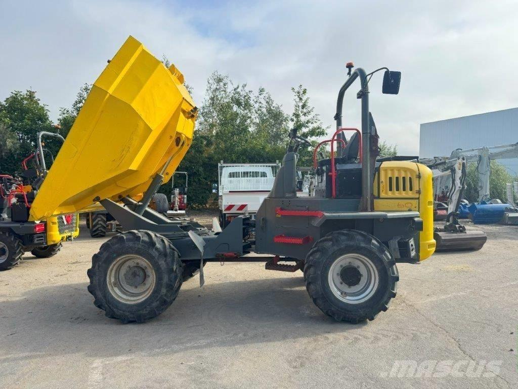 Wacker Neuson DW 60 サイト　ダンプ