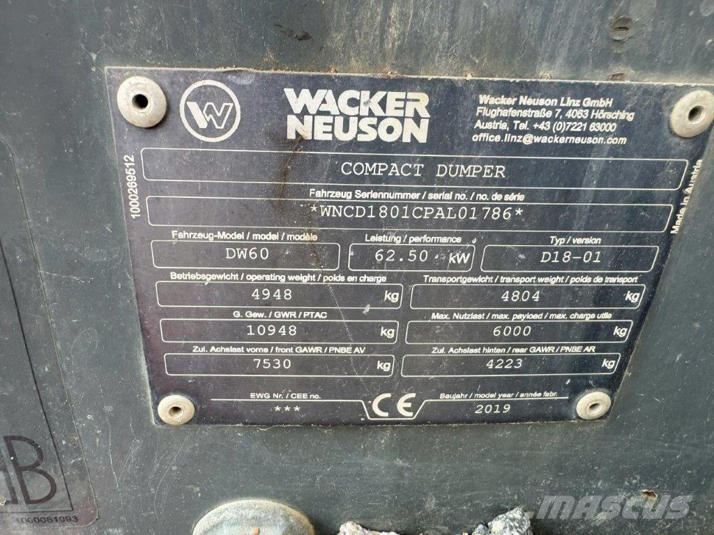 Wacker Neuson DW 60 サイト　ダンプ