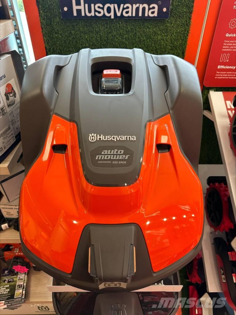 Husqvarna AM550 ロボット芝刈り機