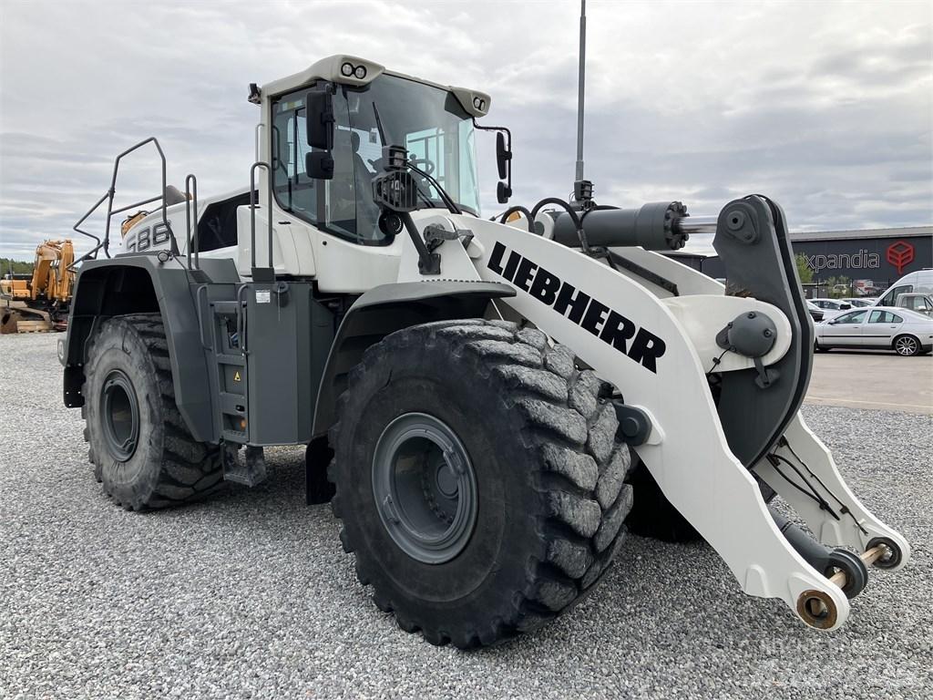 Liebherr L586 Xpower ホイールローダー・タイヤショベル