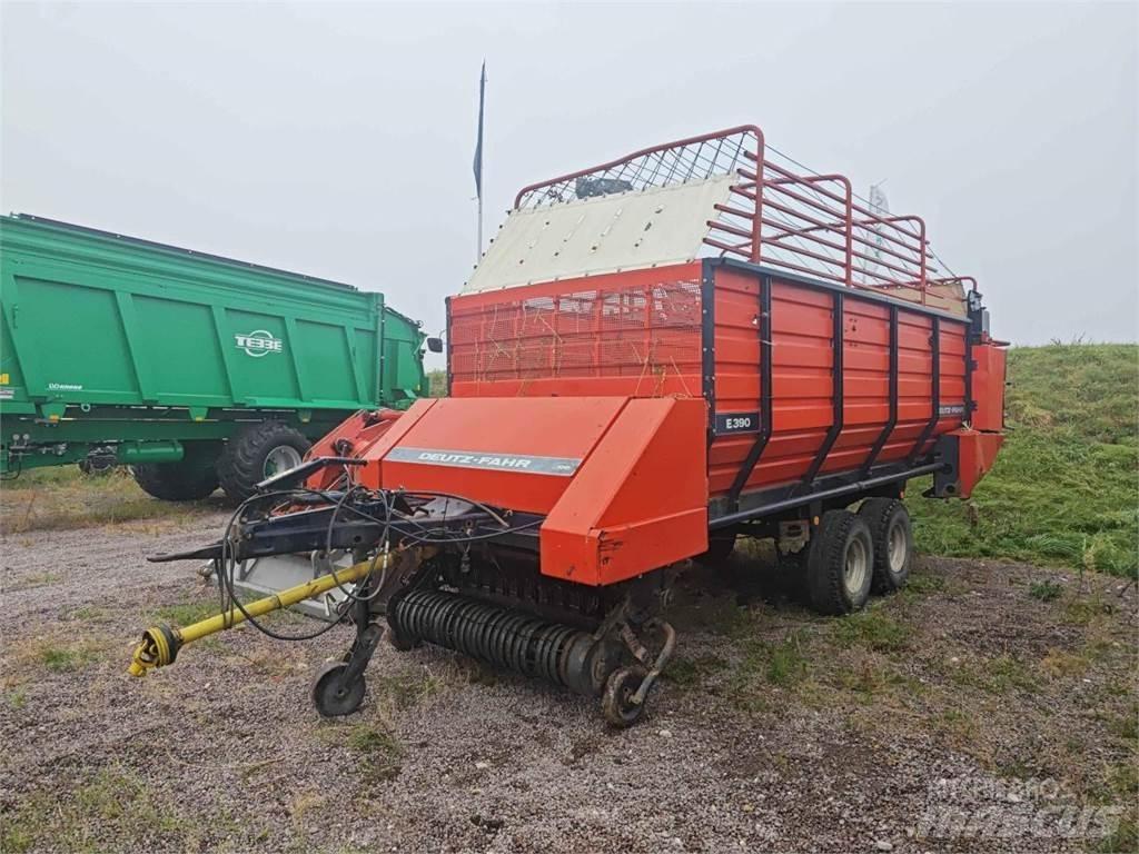 Deutz-Fahr E390 セルフローディングトレーラー