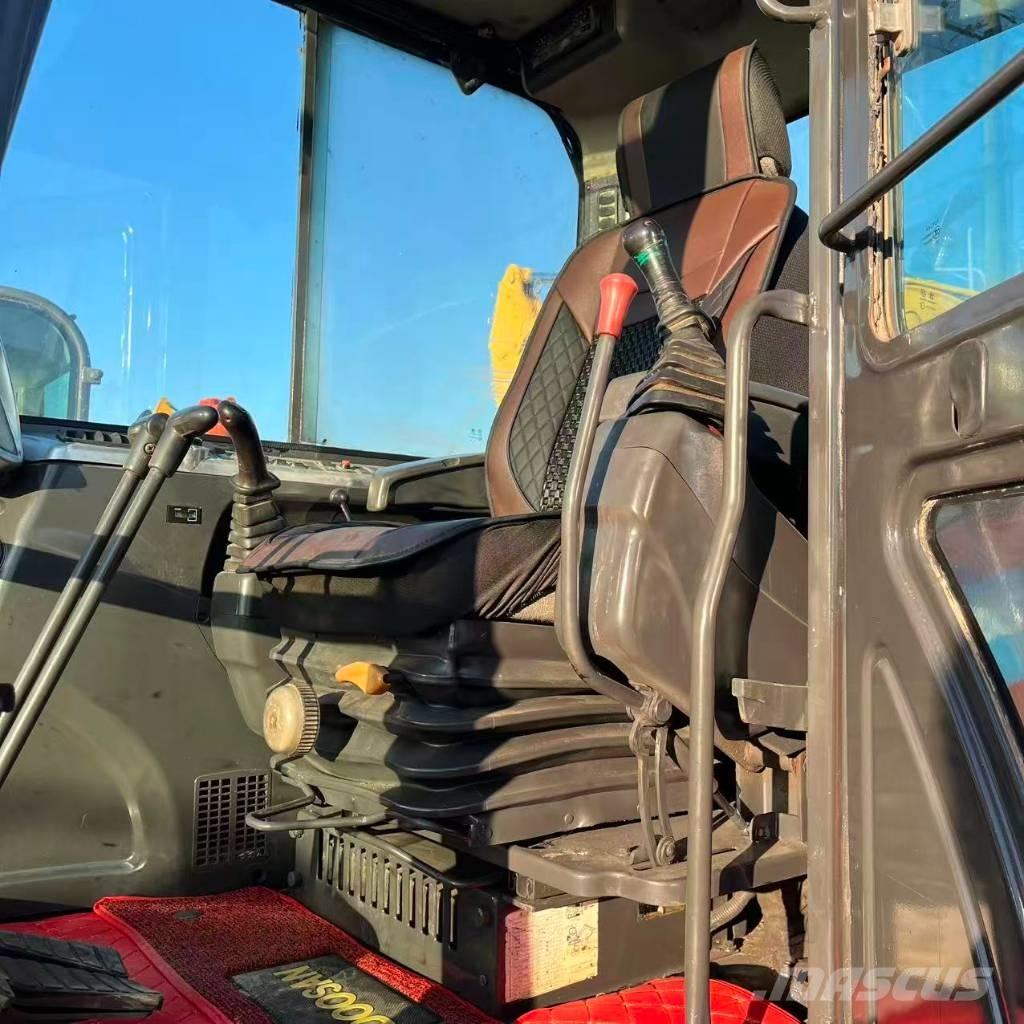 Doosan DX 60 ミニ油圧ショベル 7t以下（ミニユンボ・ミニディガー）