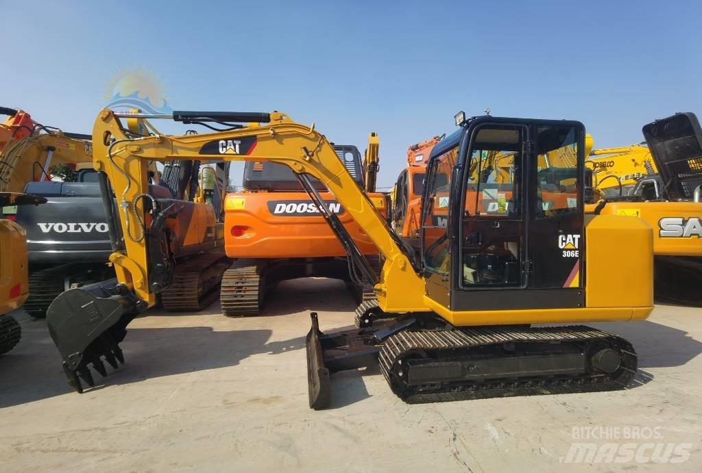 CAT 306 E ミニ油圧ショベル 7t以下（ミニユンボ・ミニディガー）
