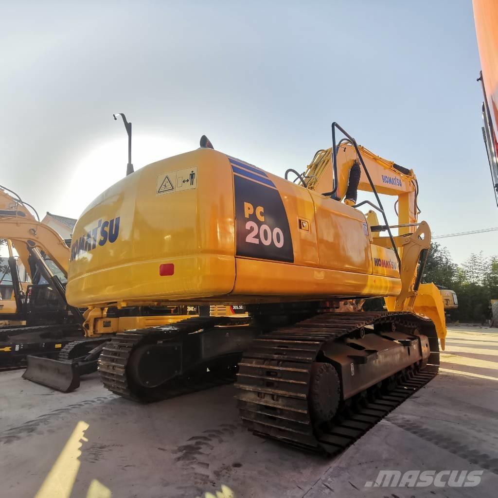 Komatsu PC 200-8 大型油圧ショベル12t以上（パワーショベル・ユンボ）