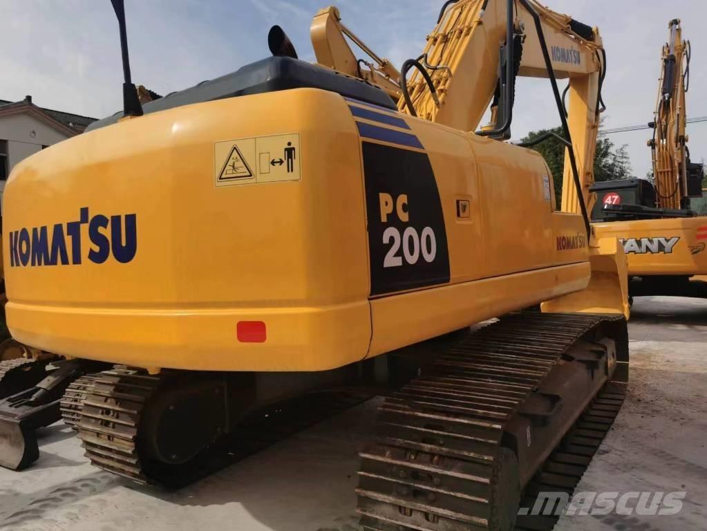 Komatsu PC 200-8 大型油圧ショベル12t以上（パワーショベル・ユンボ）