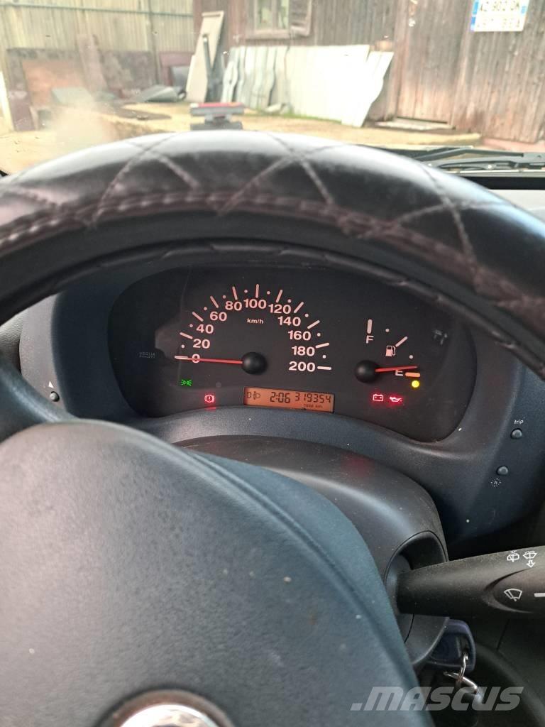 Fiat Doblo Cargo パネルバン