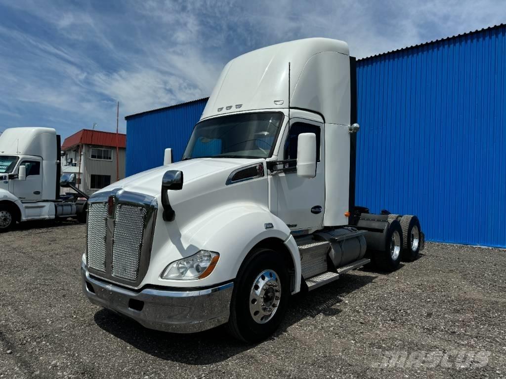 Kenworth T 680 中古トラクターヘッド | トレーラーヘッド