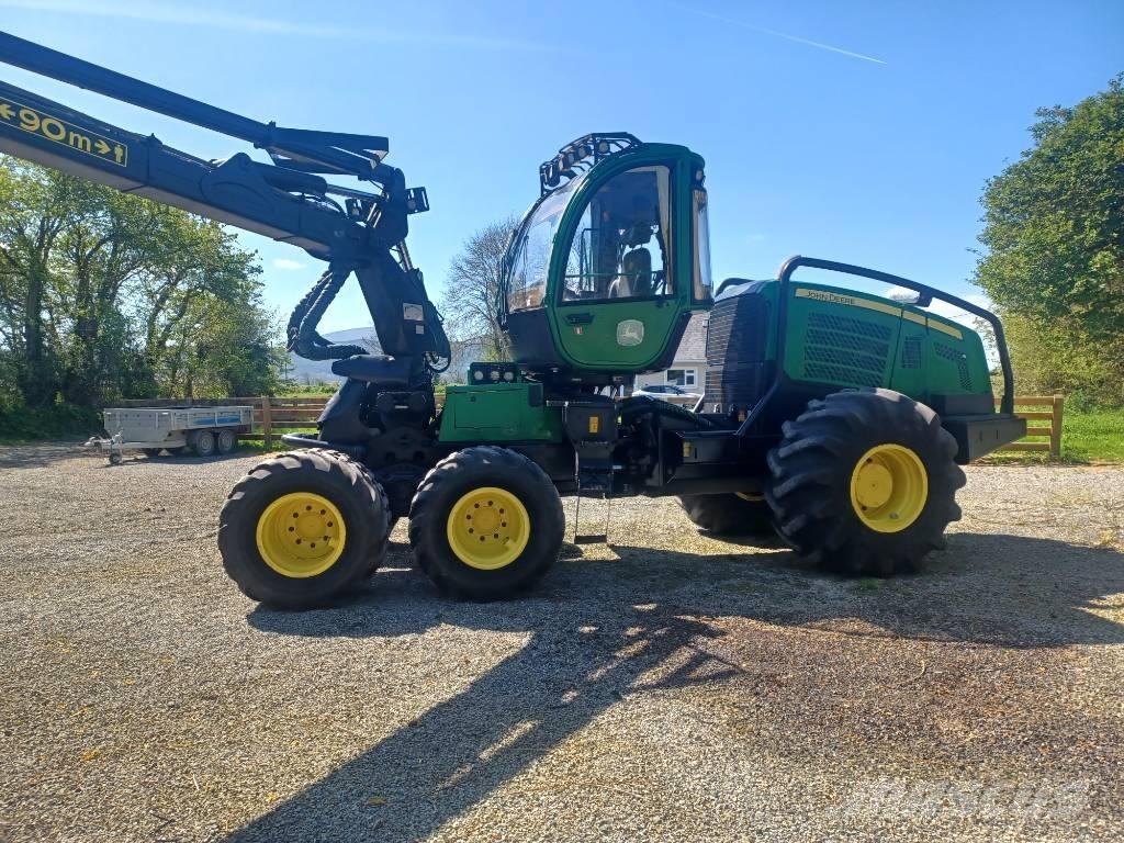 John Deere 1070e ハーベスター