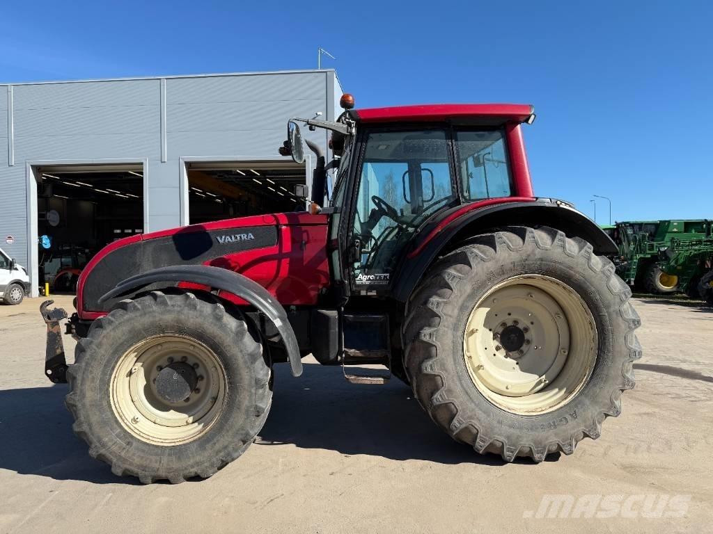 Valtra T 191 トラクター