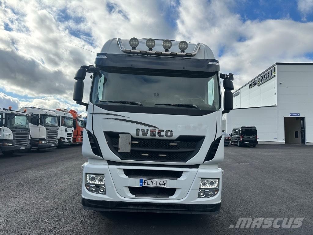 Iveco Stralis 8x4*4 アームロール