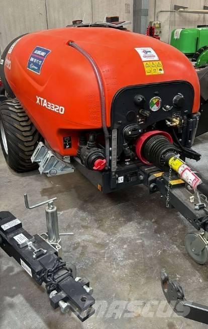 Kubota XTA3320 牽引型スプレイヤー