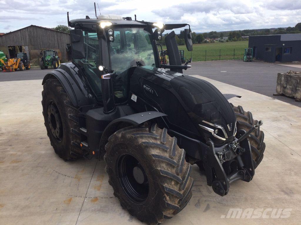 Valtra Q265 トラクター