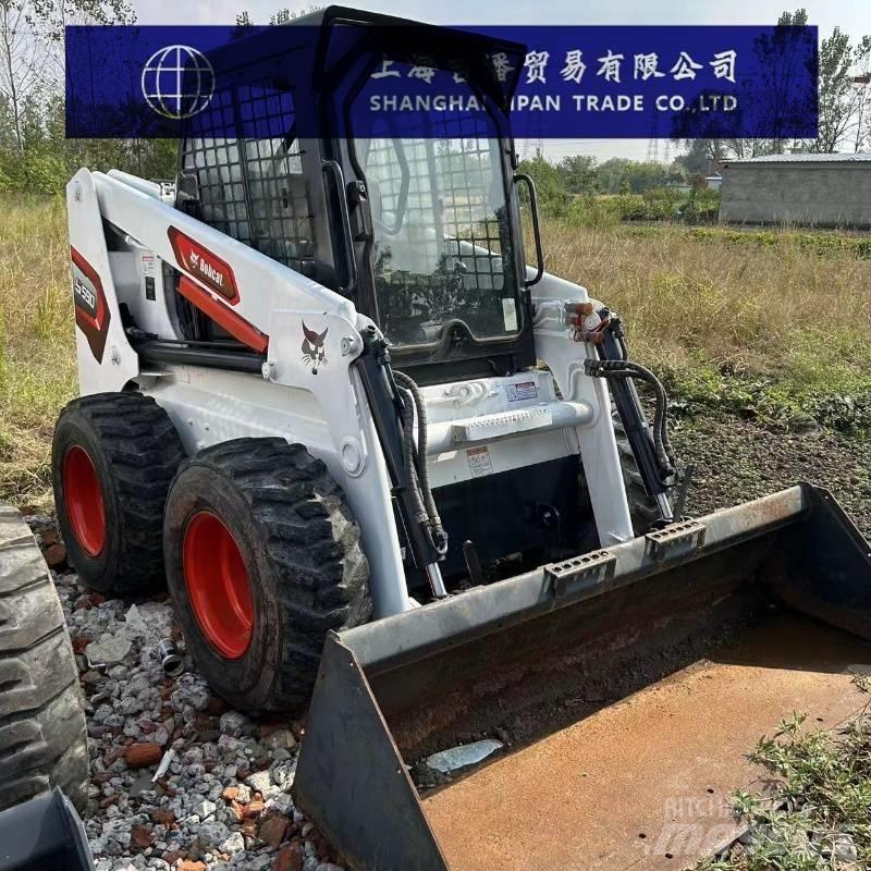 Bobcat S 590 スキッドステアローダー