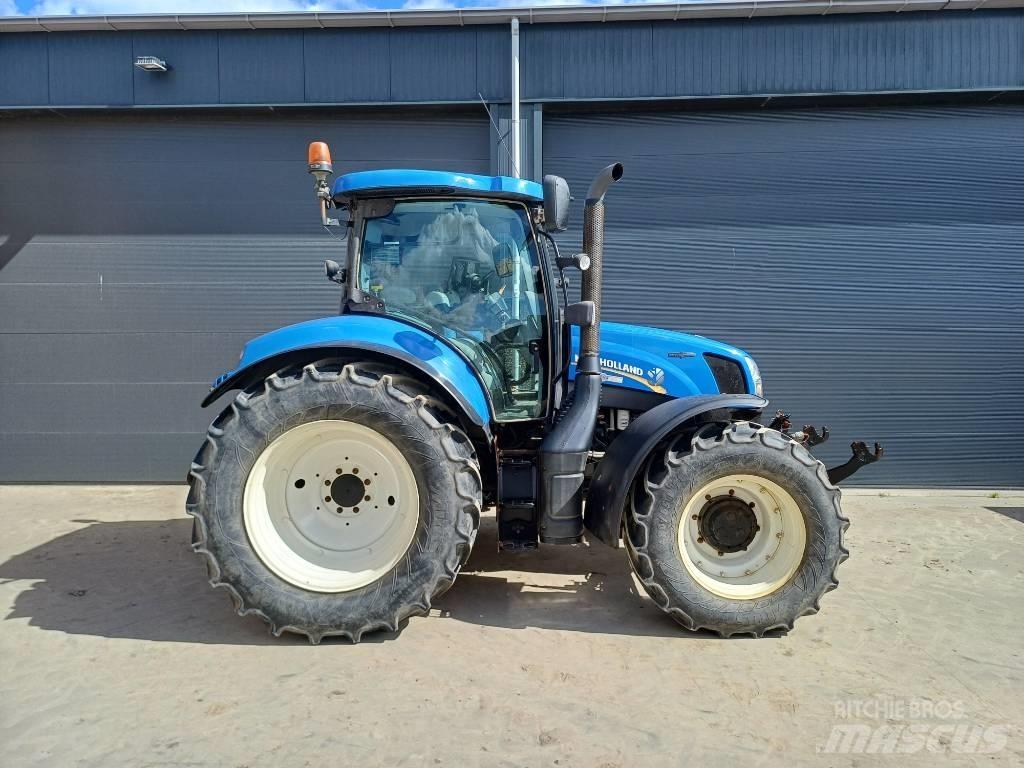 New Holland T6.140AC トラクター