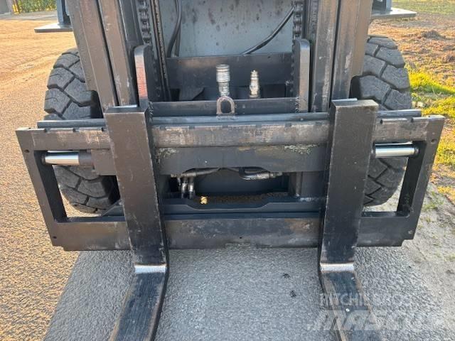 Doosan G 25 G LPGフォークリフト