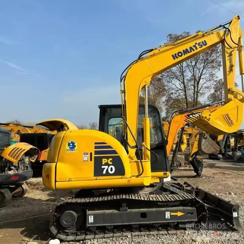 Komatsu PC 70 中型油圧ショベル 7ｔ-12ｔ（ユンボ・パワーショベル・バックホー）