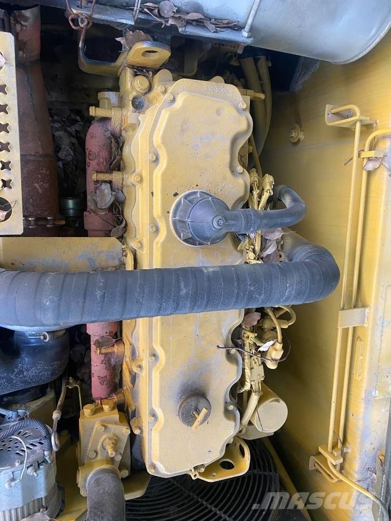 CAT 325 C 大型油圧ショベル12t以上（パワーショベル・ユンボ）