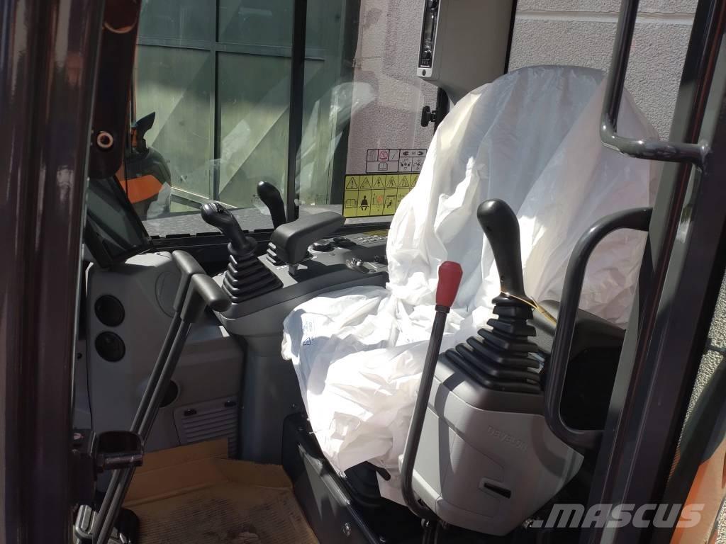Develon DX 55 R-7 ミニ油圧ショベル 7t以下（ミニユンボ・ミニディガー）