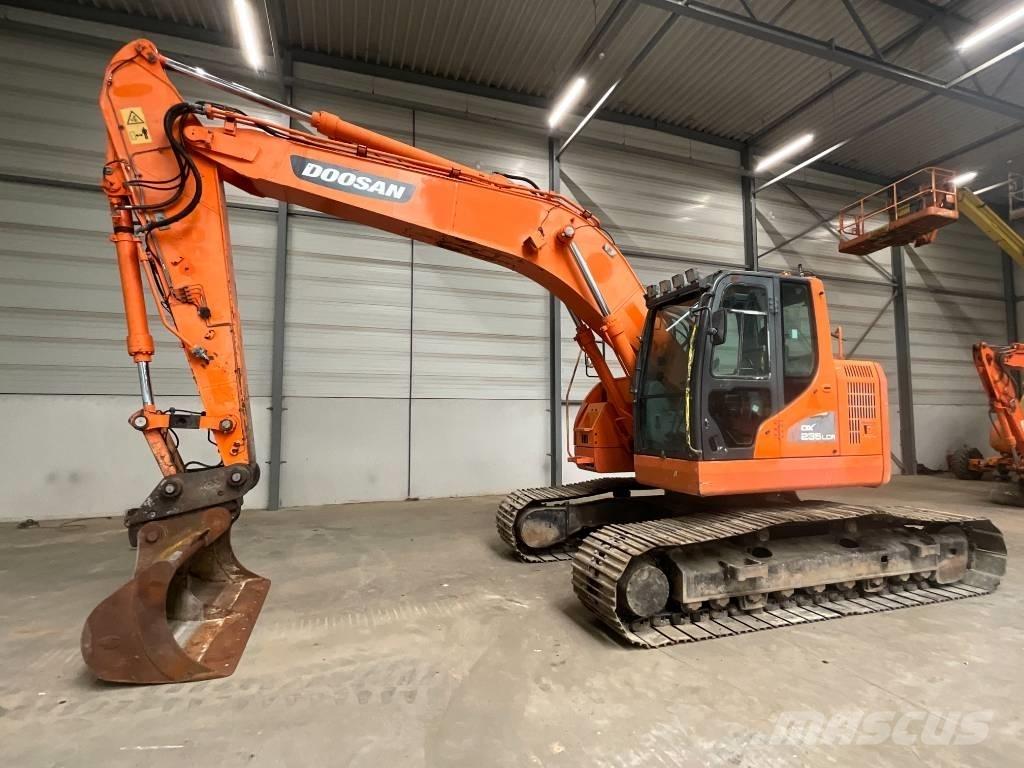Doosan DX 235 LCR 大型油圧ショベル12t以上（パワーショベル・ユンボ）