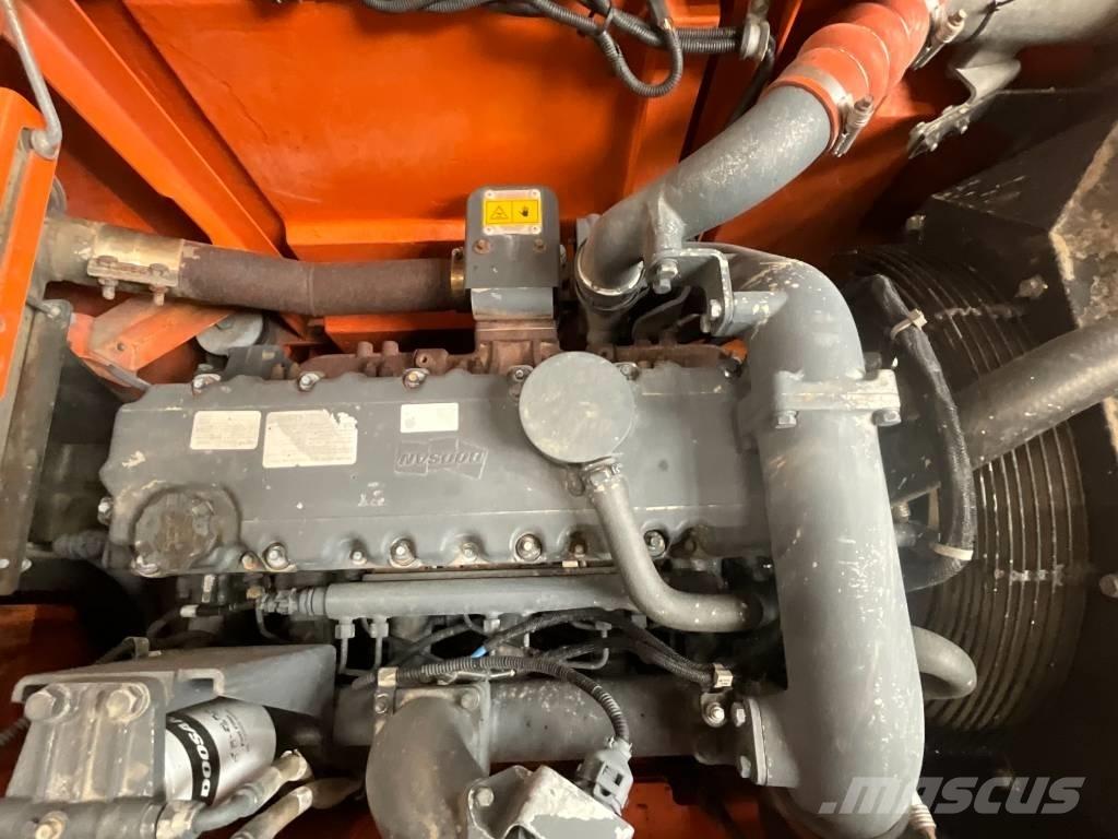 Doosan DX 235 LCR 大型油圧ショベル12t以上（パワーショベル・ユンボ）