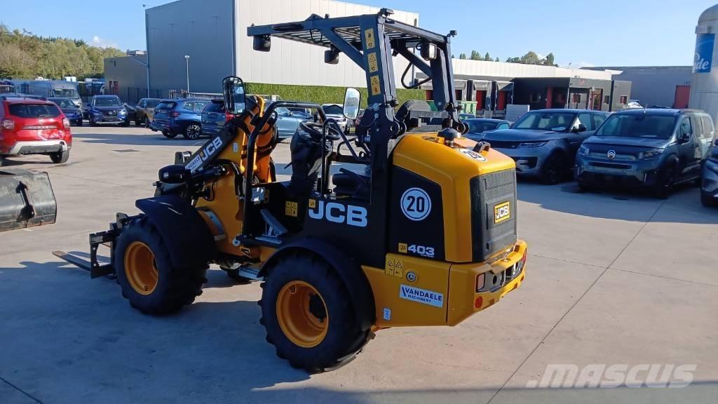 JCB 403 SP 自走式スタッカー
