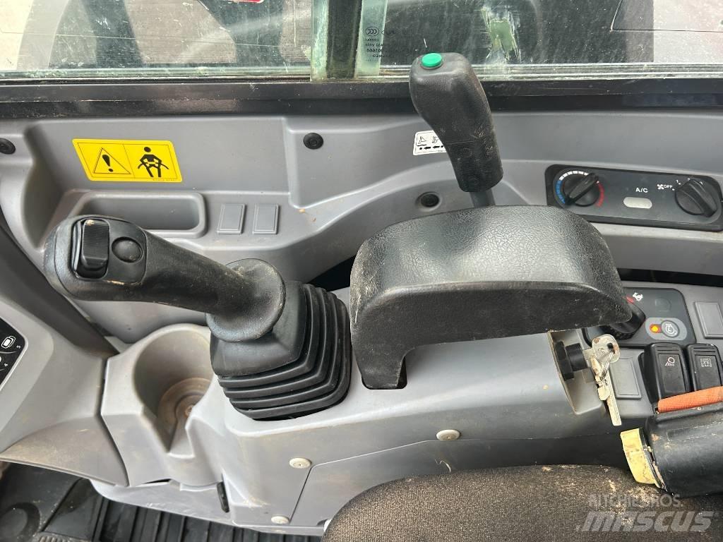 Kubota KX 080-4 中型油圧ショベル 7ｔ-12ｔ（ユンボ・パワーショベル・バックホー）