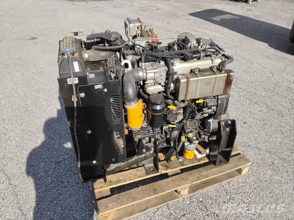 JCB 444TA4i-81 エンジン