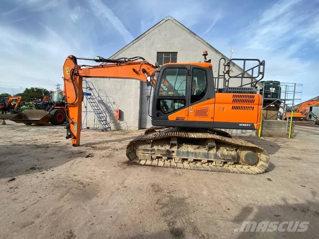 Doosan DX 160 LC 大型油圧ショベル12t以上（パワーショベル・ユンボ）