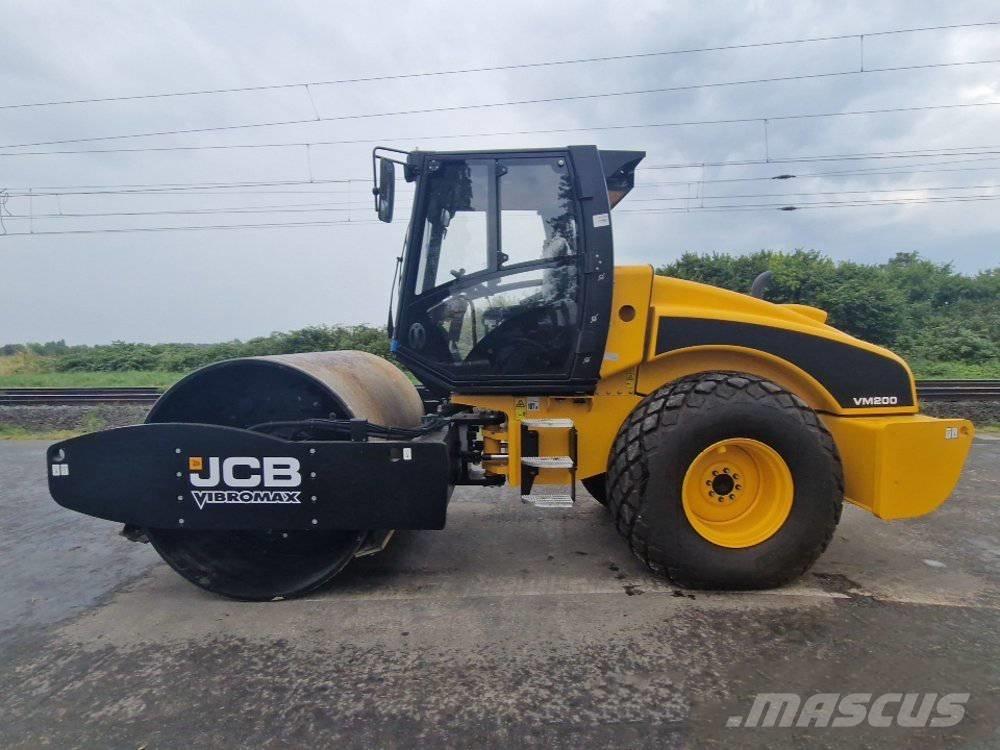 JCB VM 200 D NEW 振動ローラ