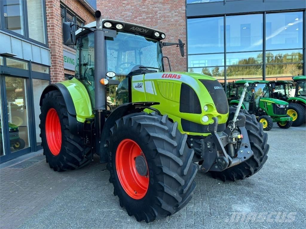 CLAAS Arion 640 トラクター