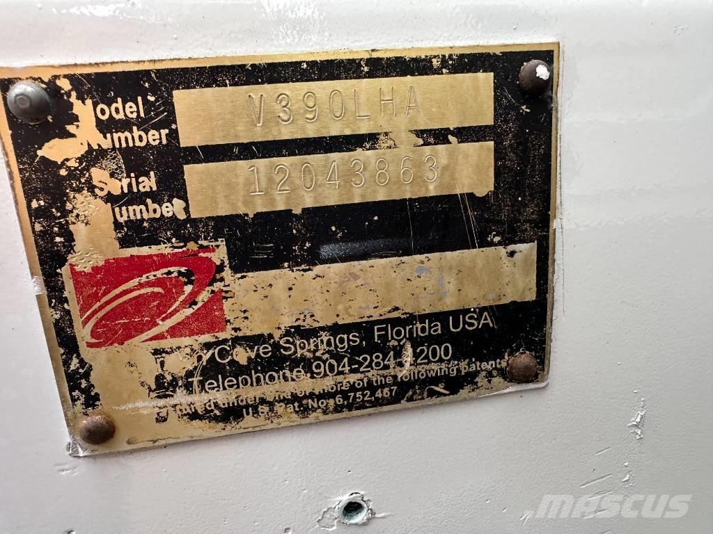 International 7400 コンバイン／バキュームトラック