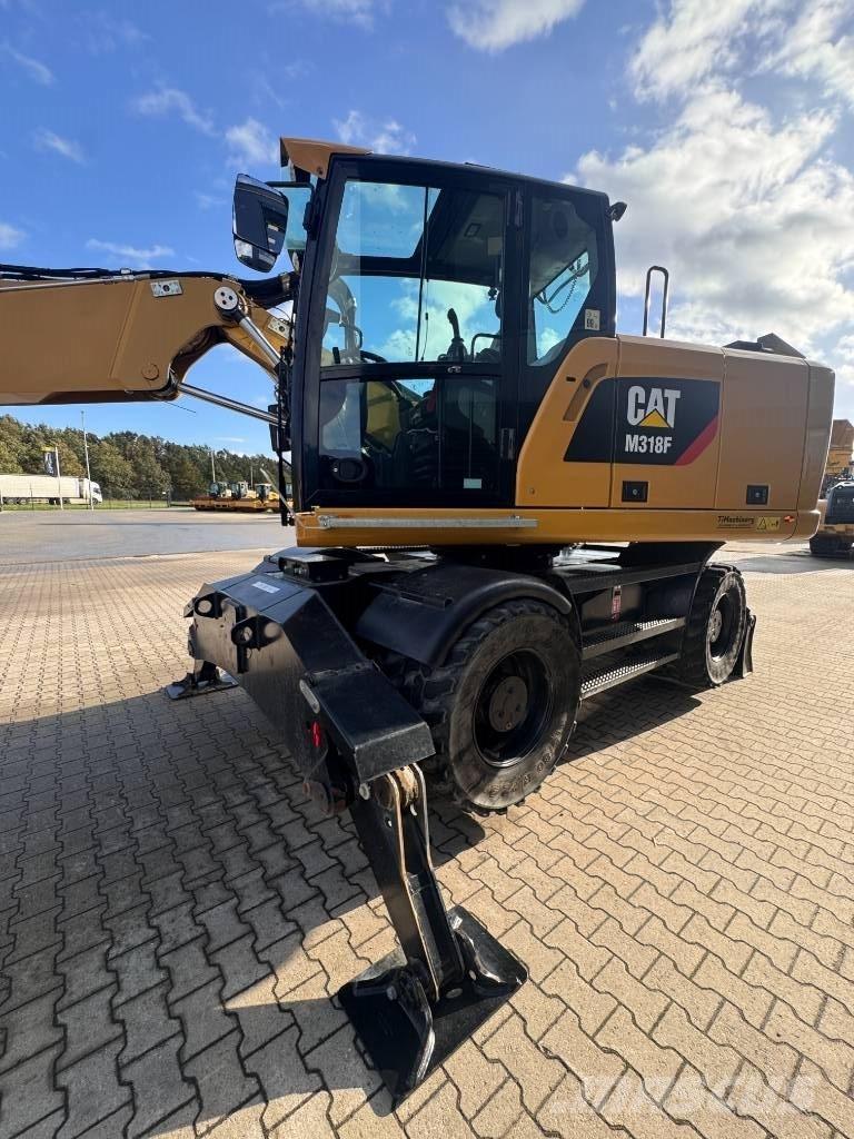 CAT M 318 F ホイール式油圧ショベル（パワーショベル・ユンボ・バックホー）