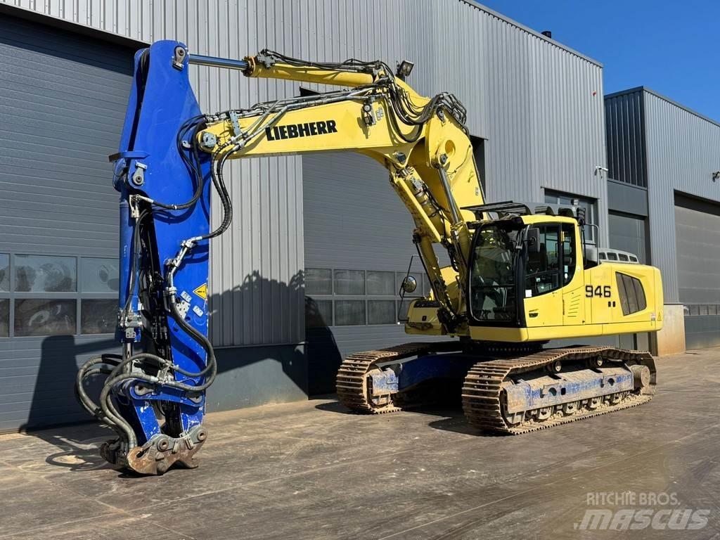Liebherr R946 特殊油圧ショベル