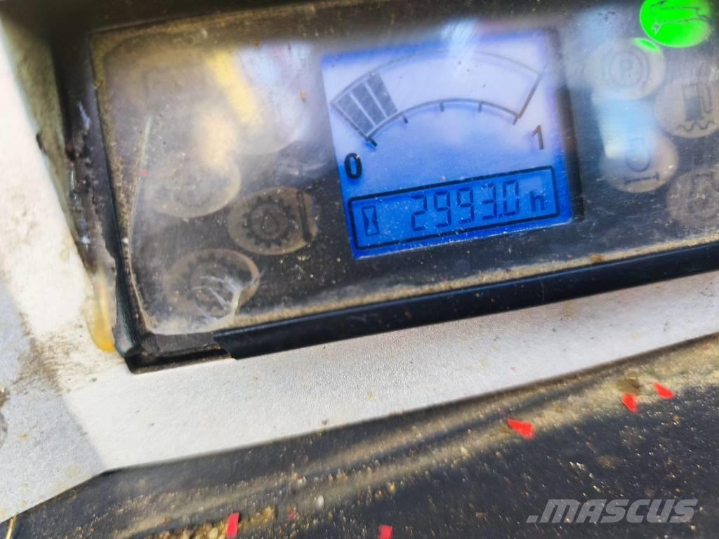 JCB 520-40 テレスコーピックハンドラー