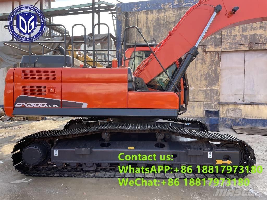 Doosan DX 300 LC 大型油圧ショベル12t以上（パワーショベル・ユンボ）