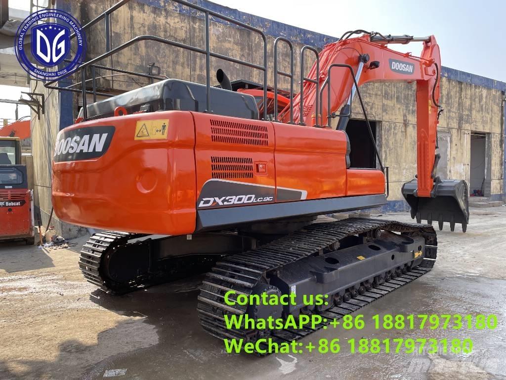 Doosan DX 300 LC 大型油圧ショベル12t以上（パワーショベル・ユンボ）