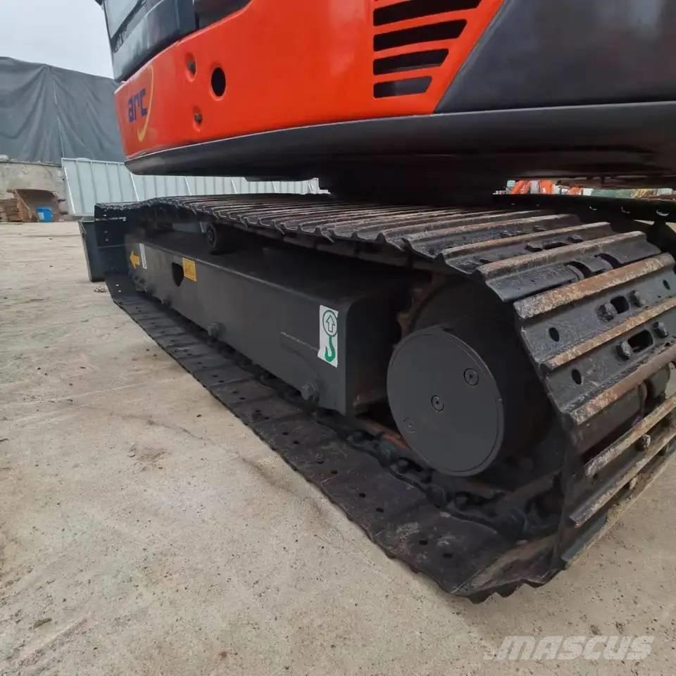 Hitachi ZX60U ミニ油圧ショベル 7t以下（ミニユンボ・ミニディガー）