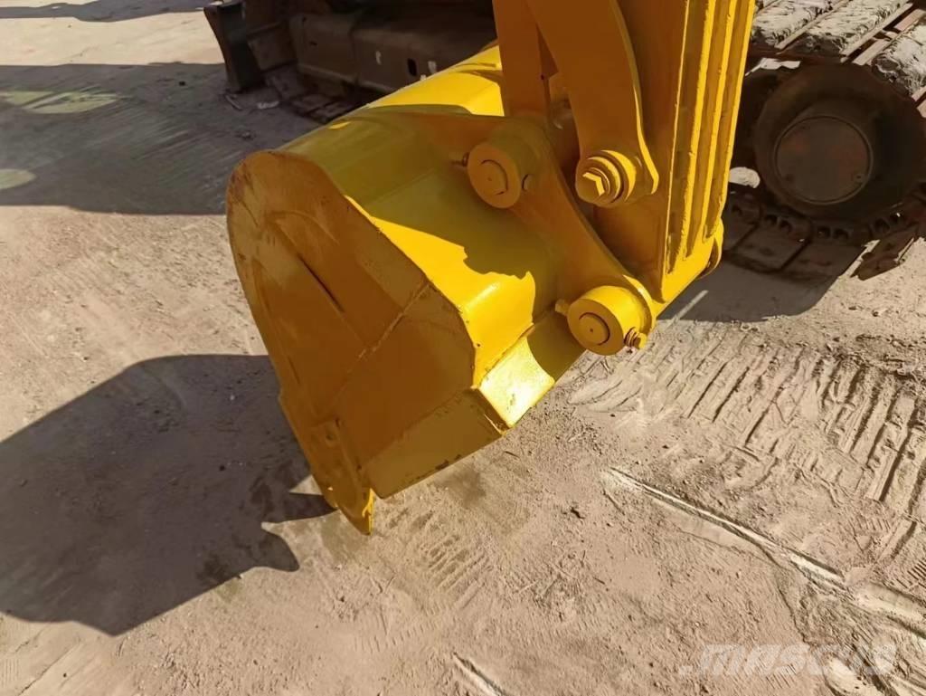 Komatsu PC 55 MR-2 ミニ油圧ショベル 7t以下（ミニユンボ・ミニディガー）