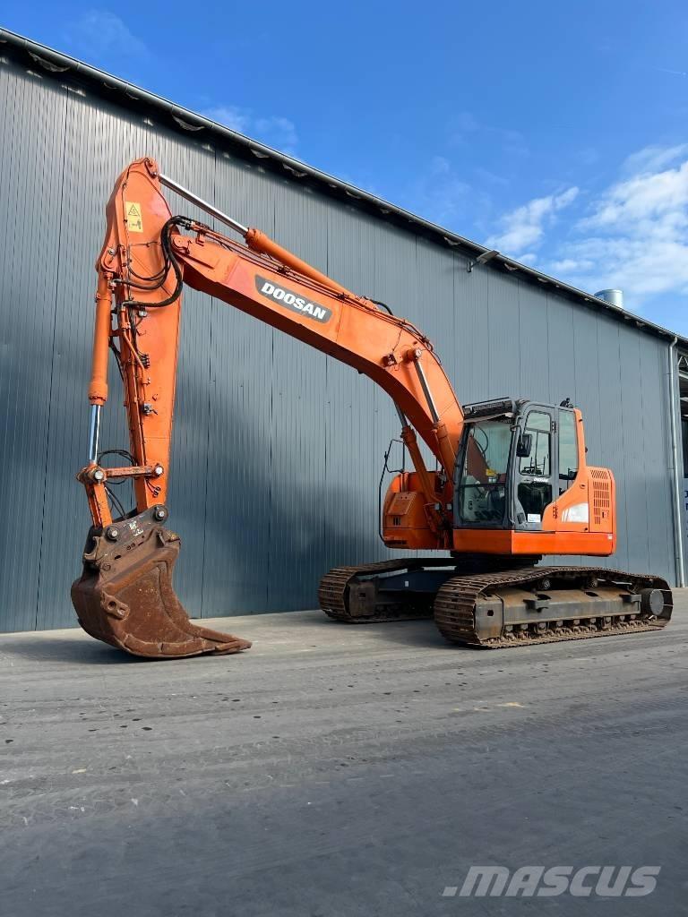 Doosan DX235LCR 大型油圧ショベル12t以上（パワーショベル・ユンボ）