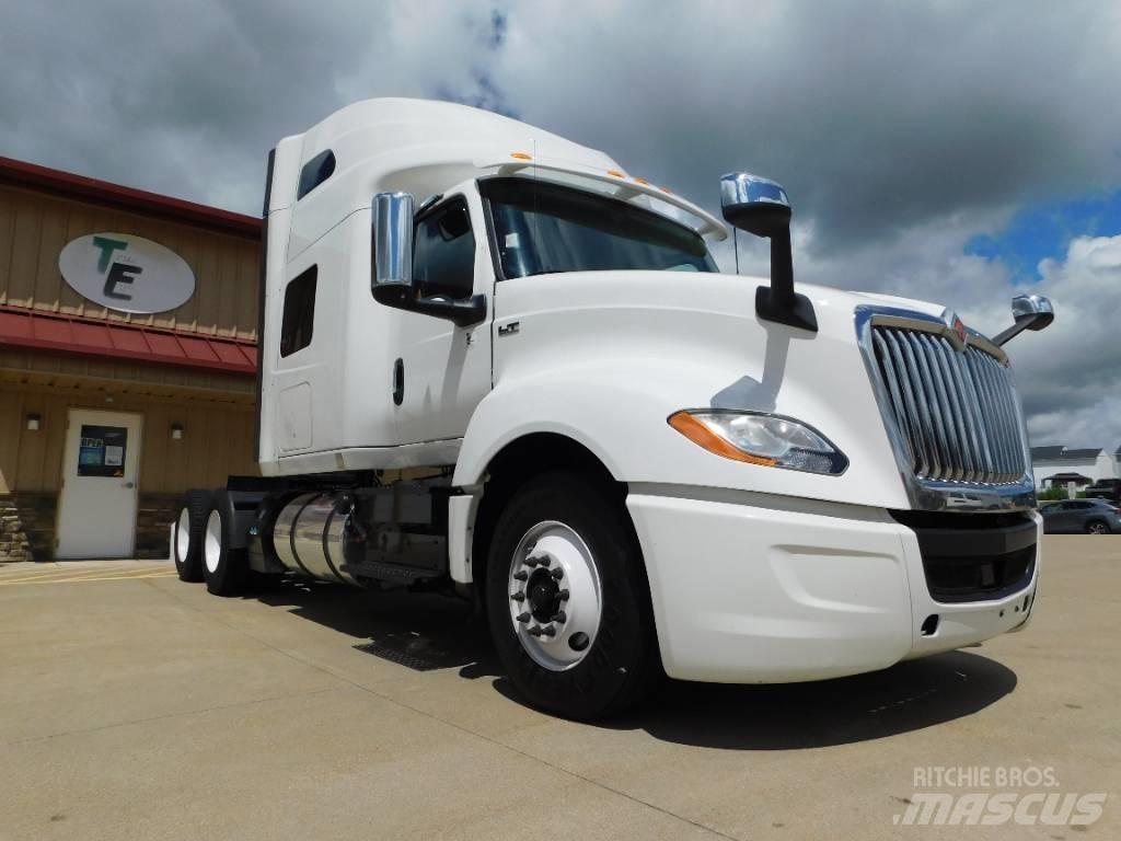 International LT 625 中古トラクターヘッド | トレーラーヘッド