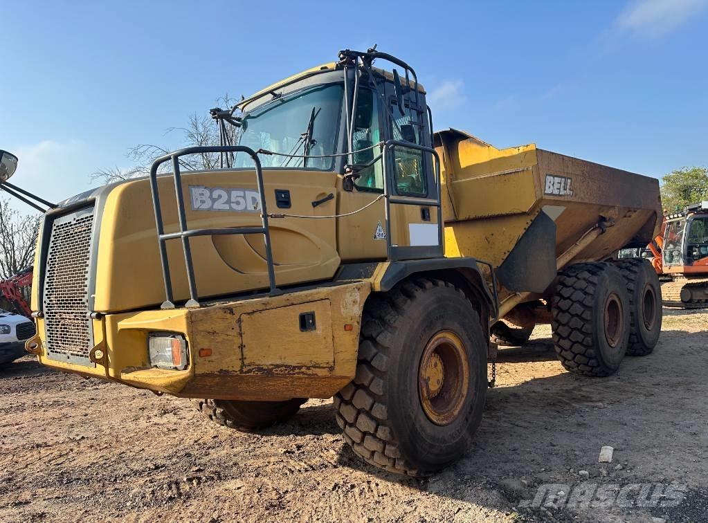 Bell B 25 D アーティキュレート式ダンプトラック