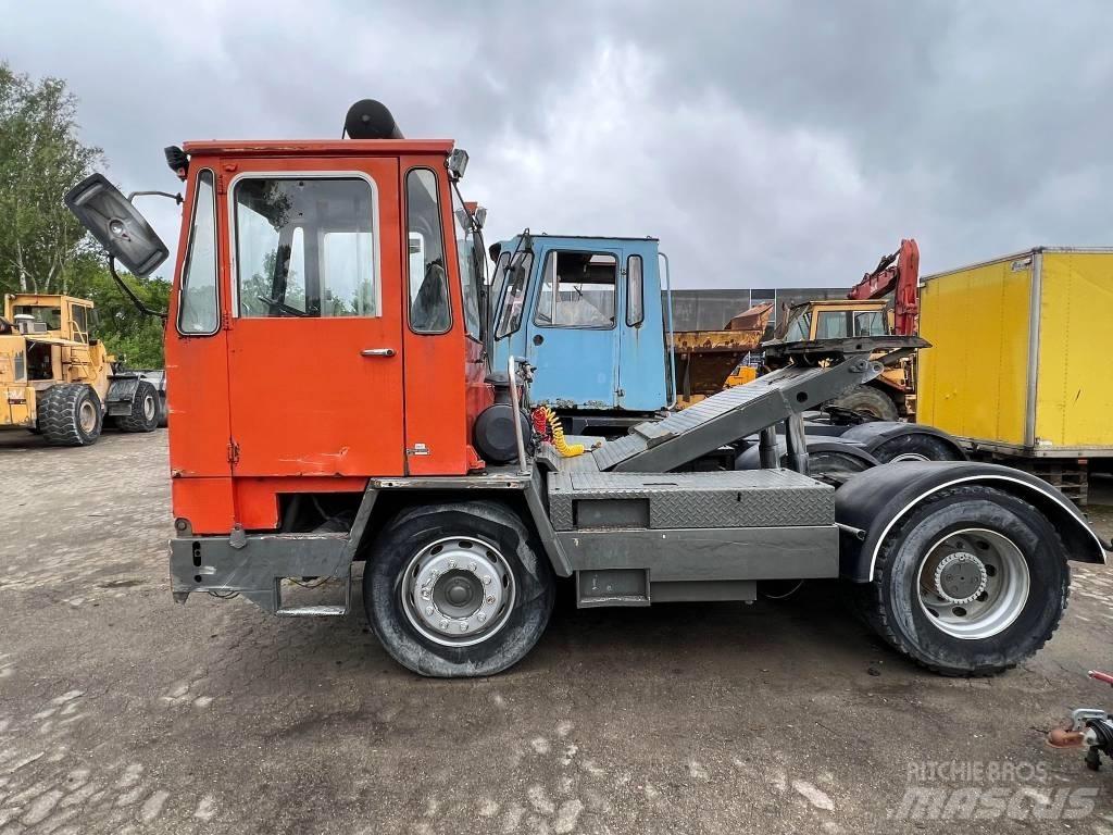 Bollnäs BT25T ターミナルトラクター