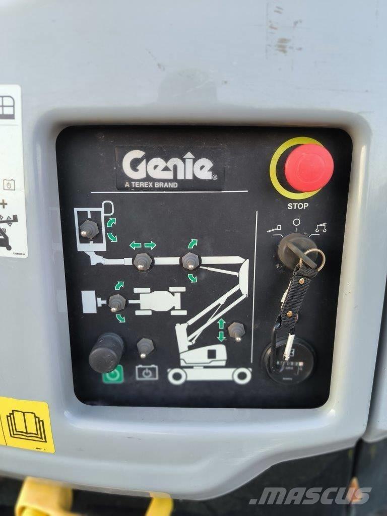 Genie Z 33/18 ブームリフト　屈伸型
