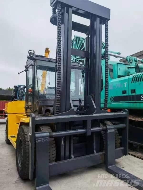 Komatsu FD 160 ディーゼル・軽油